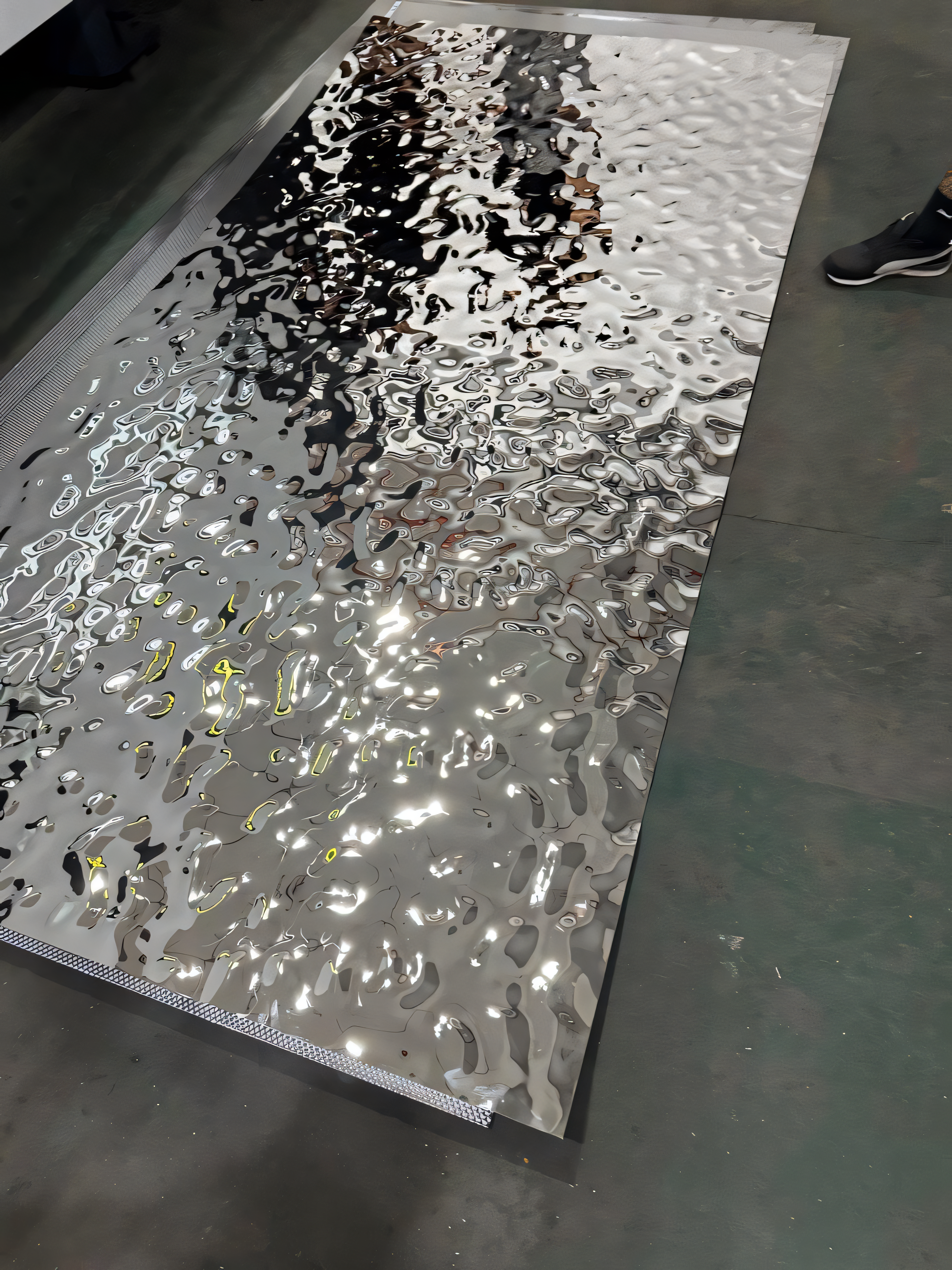 Ripple from Mirror Metals as a sheet